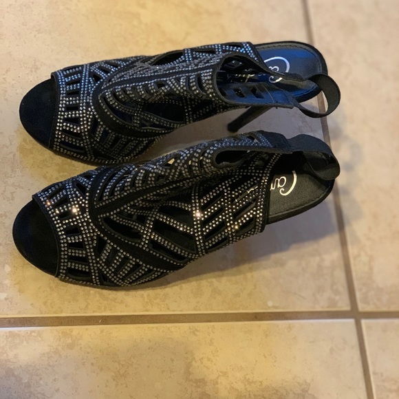 Candie’s Rhinestone Heels - Picture 3 of 8